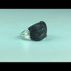 Black spinel sterling ring